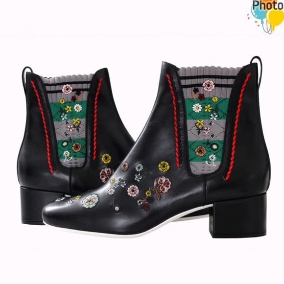 Authentic FENDI booties - Picture 5 of 16